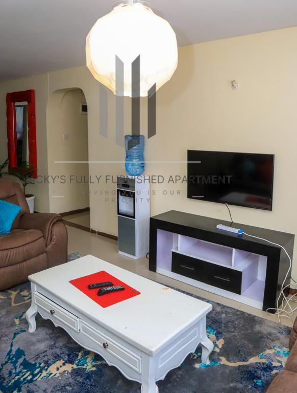 Jacky'S Milimani Suites Nakuru Extérieur photo