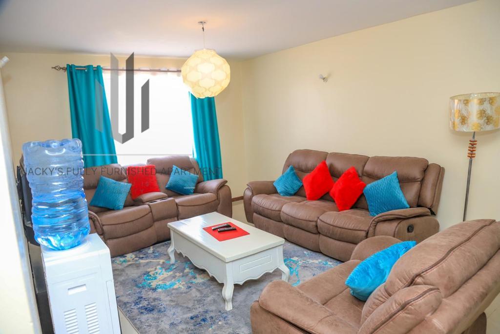 Jacky'S Milimani Suites Nakuru Extérieur photo